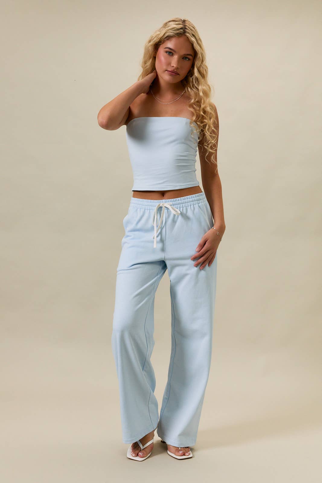 MID-RISE WIDE LEG SWEATPANTS