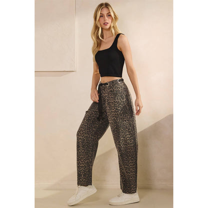 Printed Horseshoe Jeans with Belt Detail
