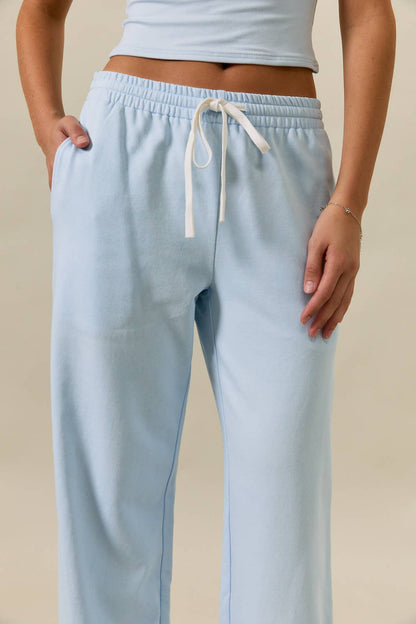 MID-RISE WIDE LEG SWEATPANTS