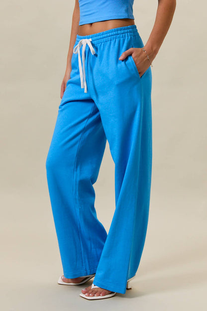 MID-RISE WIDE LEG SWEATPANTS