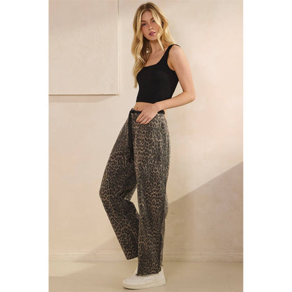Printed Horseshoe Jeans with Belt Detail