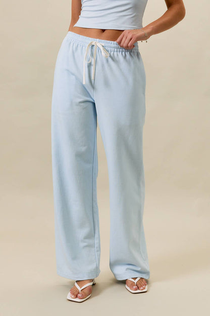 MID-RISE WIDE LEG SWEATPANTS